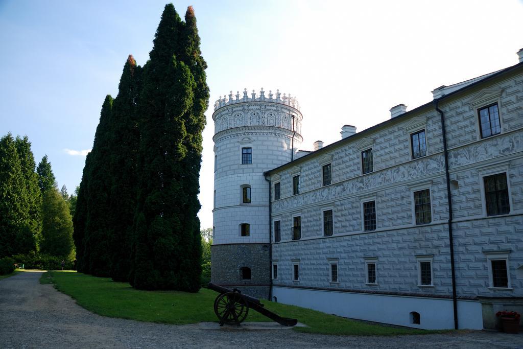 Zamek W Krasiczynie Hotel Exterior foto