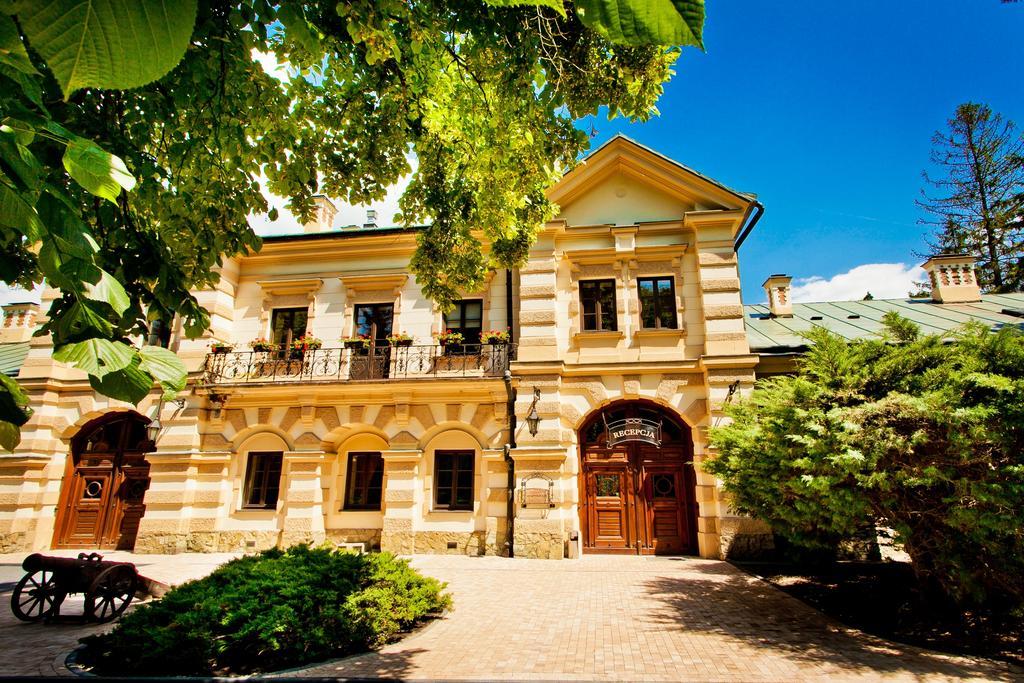 Zamek W Krasiczynie Hotel Exterior foto